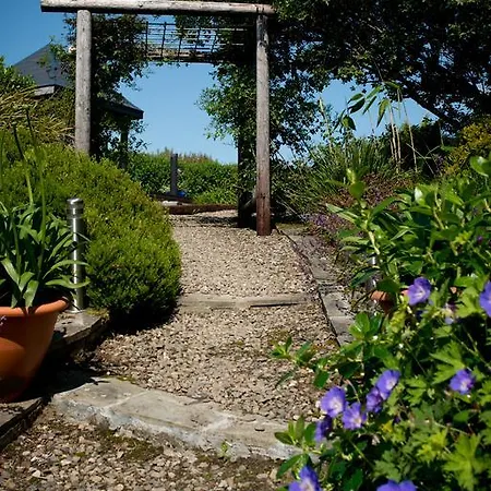 At Ballinsheen House & Gardens